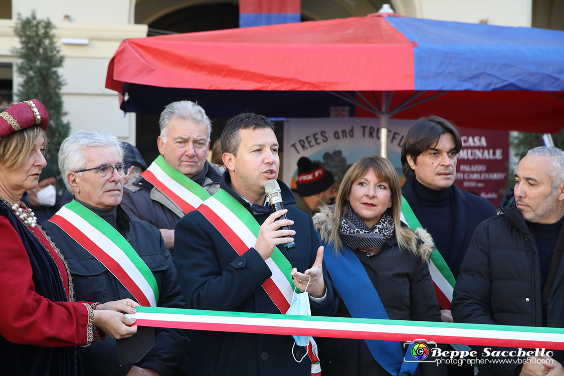 VBS_5757 - 10.ma Fiera Nazionale del Tartufo e Fiera dei Santi.jpg
